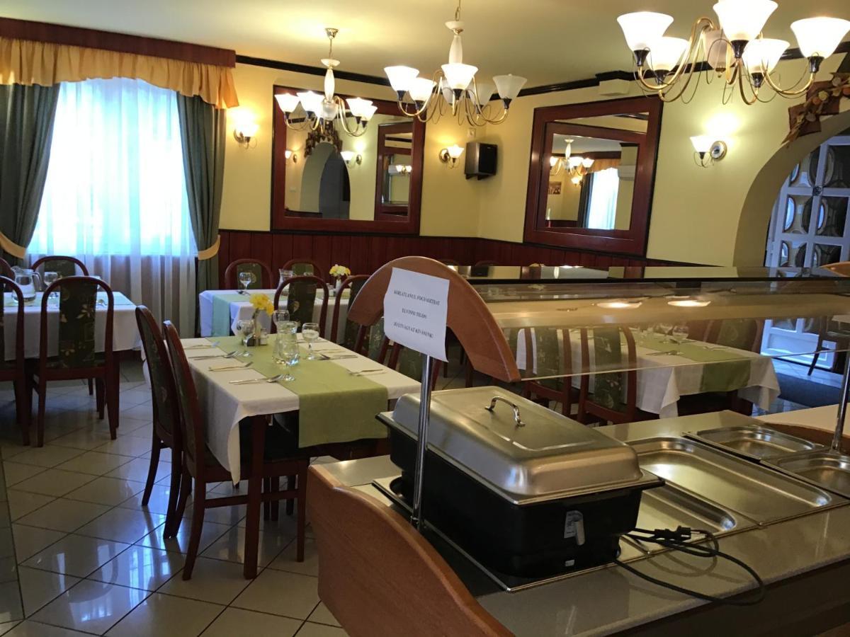 Nora Hotel Hajdúszoboszló Kültér fotó